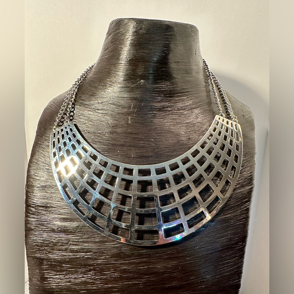 FASHION SPIDER WEB NECKLACE